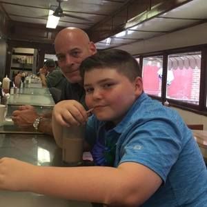 Meet your Posher, Dennis